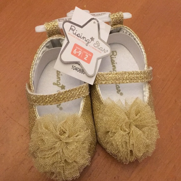 Baby Girl Dress Glitter Gold Shoes Slippers - Picture 2 of 8